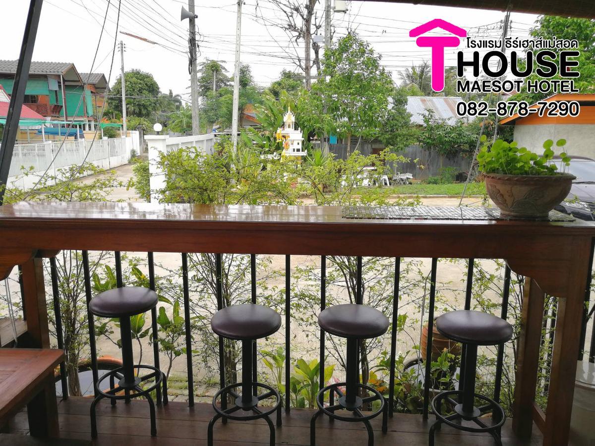 Hotel T. House Mae Sot Esterno foto