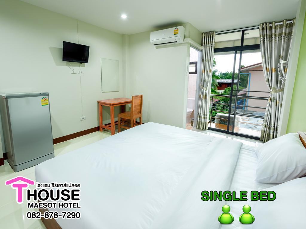Hotel T. House Mae Sot Esterno foto